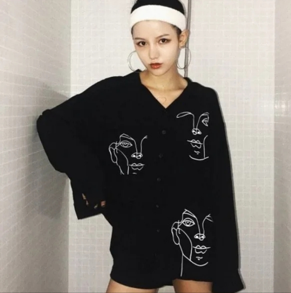 Black Graphic Face Print Blouse